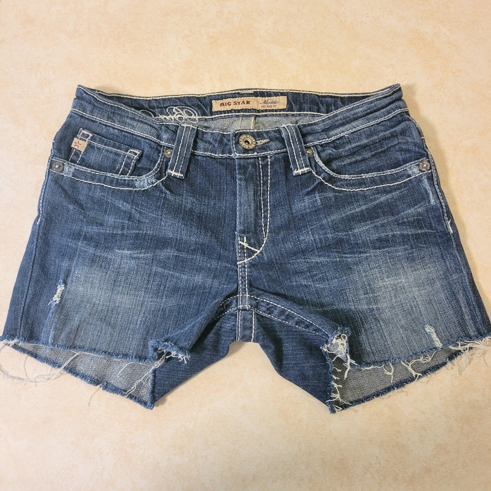 Big Star "Maddie" cutoff shorts. Sz 26